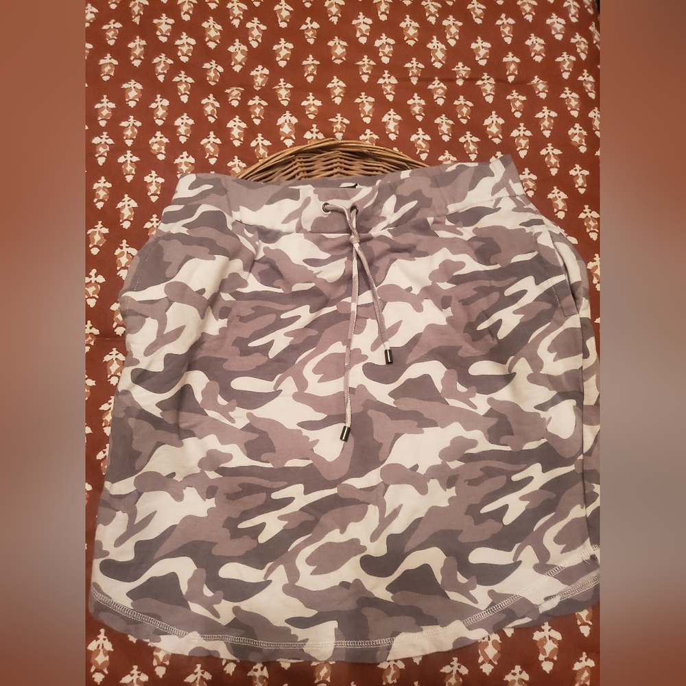Rachel Zoe Camo skirt